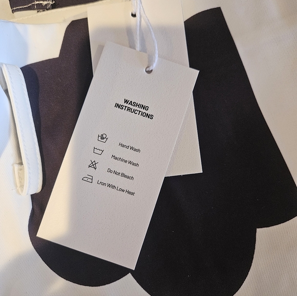 Black on White High Waisted Skirt - Picture 7 of 9